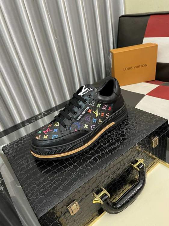 Picture of Louis Vuitton Shoes _SKULVsz38-44hnh056615613
